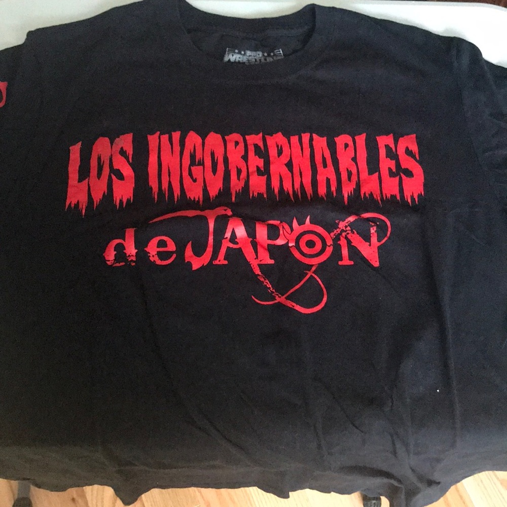 Los Ingobernables tshirt